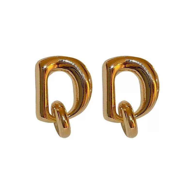 Charming Earring for Any Occasion