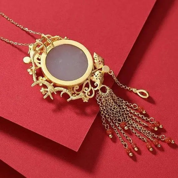 Classic Gold Necklace with Timeless Appeal