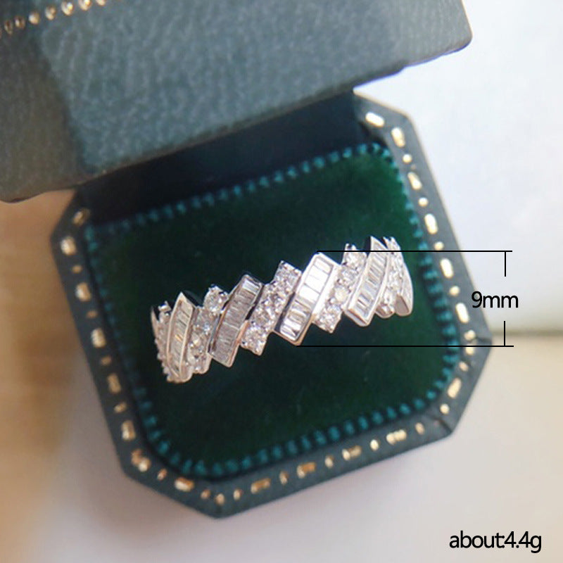Beautiful Bracelet with Unique Style