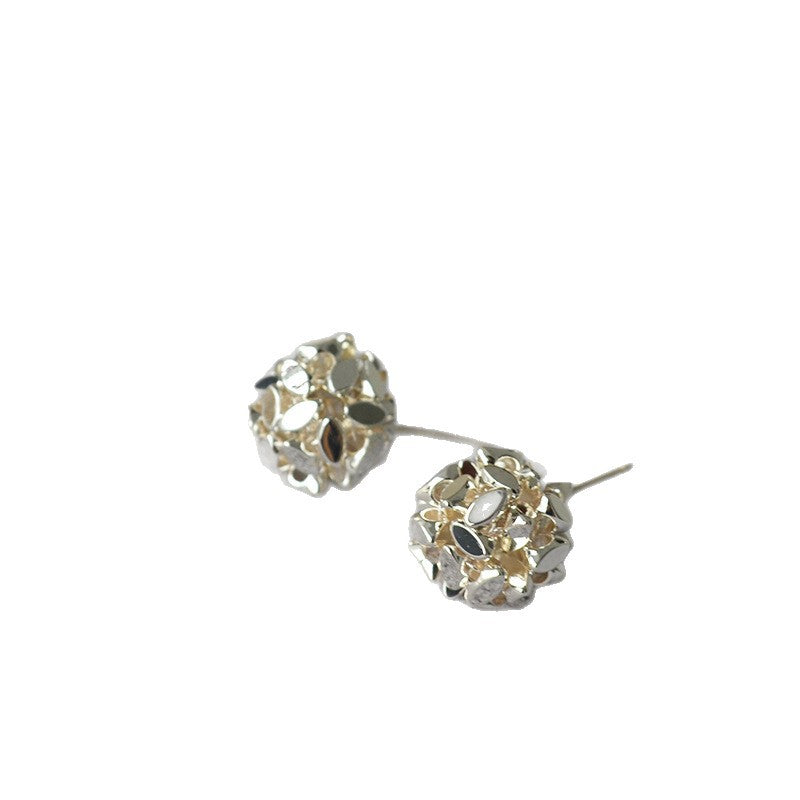 Elegant Silver Earring for Every Occasion
