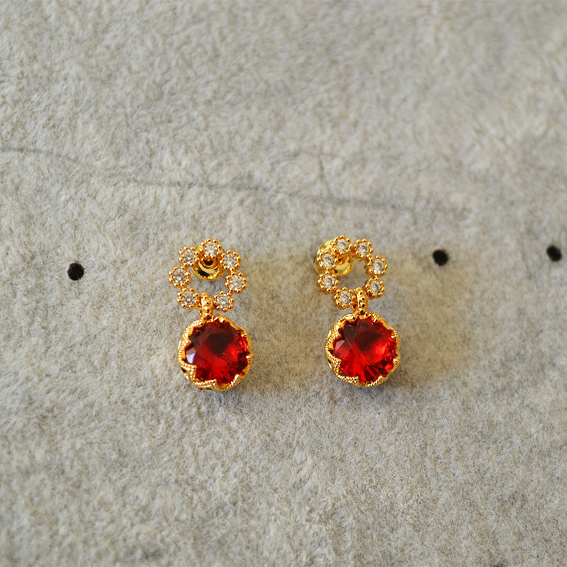 Romantic Silver Earring for Special Moments