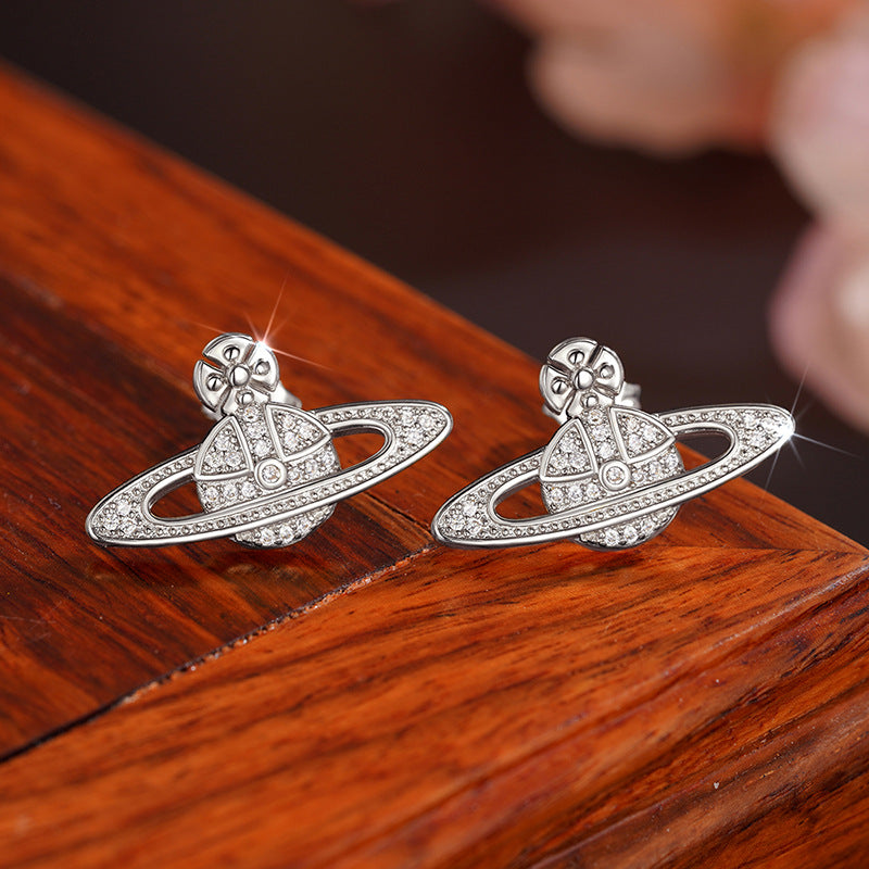 Elegant Earring for Every Occasion