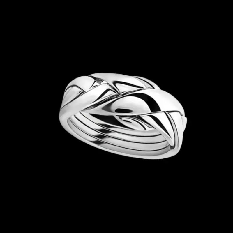 Classic Silver Ring with Timeless Appeal