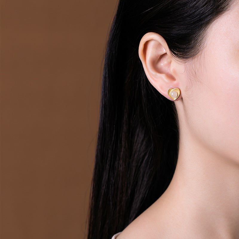 Beautiful Gold Piece with Unique Style