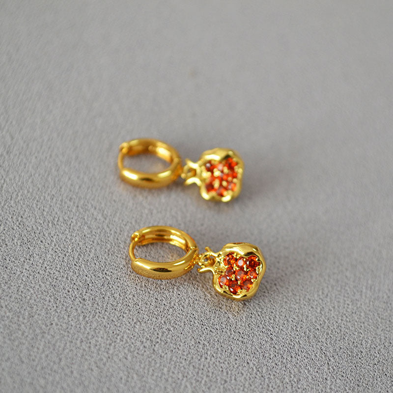 Stunning Gold Necklace for Daily Wear