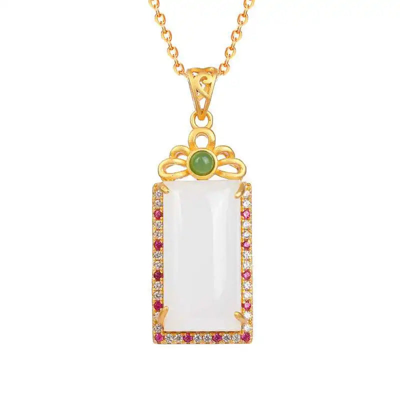 Classic Gold Necklace with Timeless Appeal