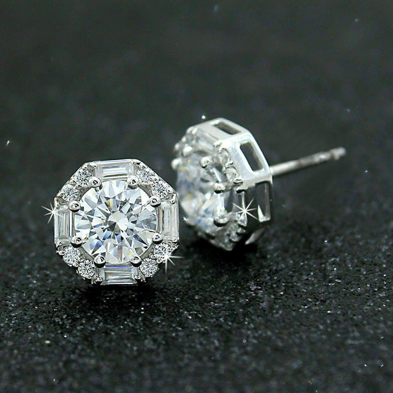 Charming Earring for Any Occasion