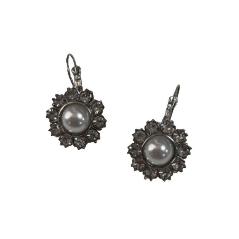 Elegant Pearl Earring for Every Occasion