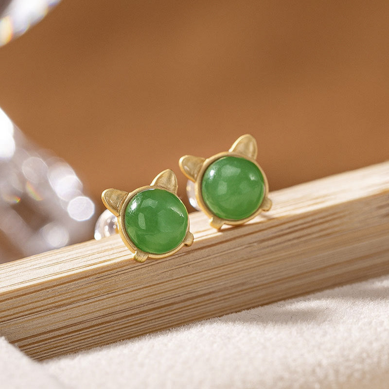 Romantic Gold Earring for Special Moments