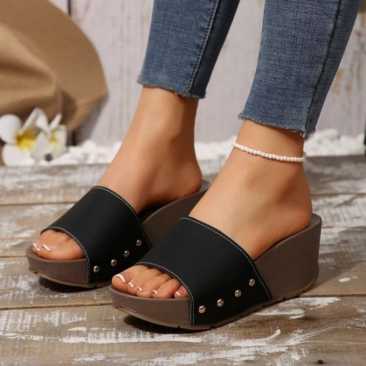 Beautifully Crafted Orthopedic Sandals