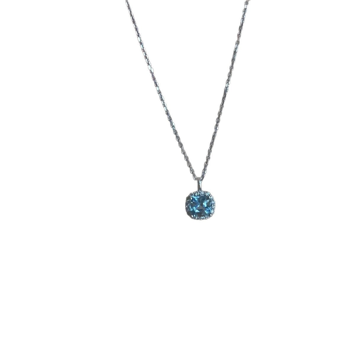 Classic Necklace with Timeless Appeal