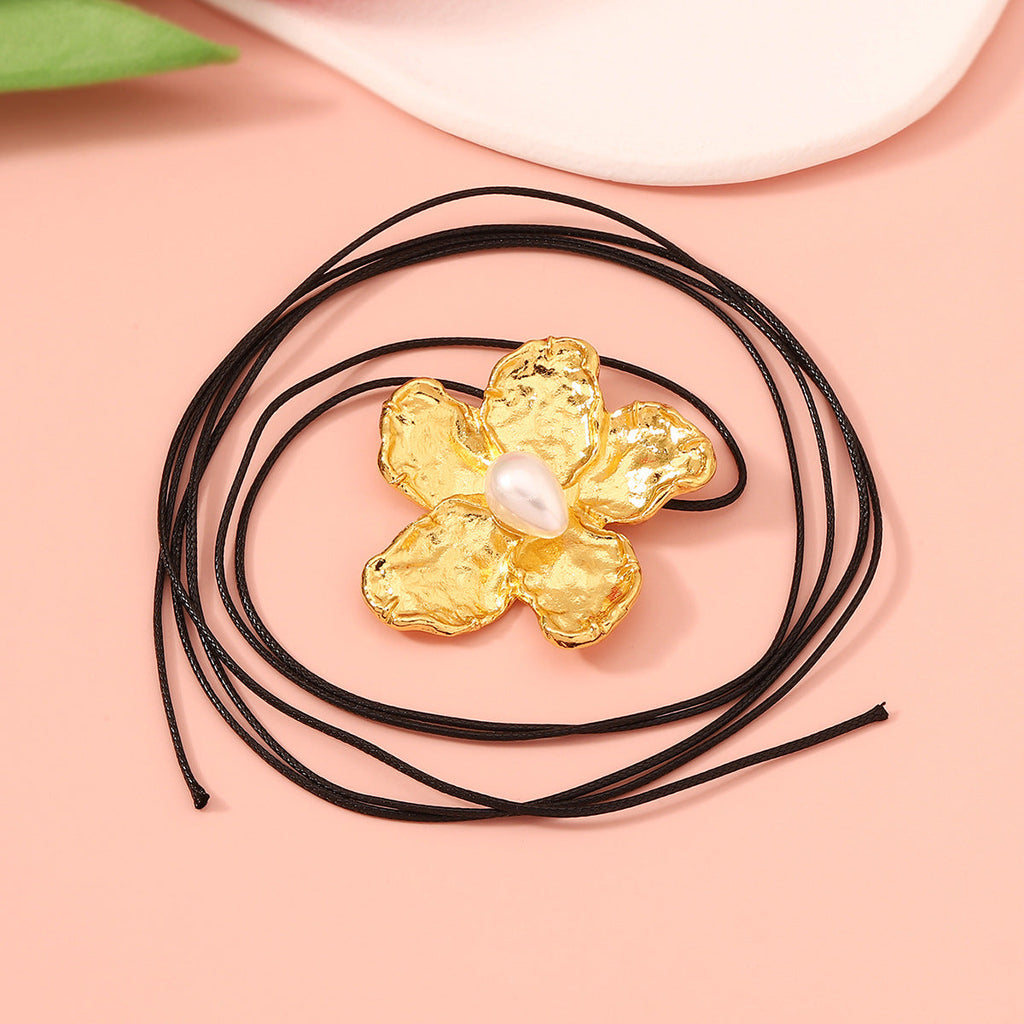 Charming Pearl Necklace for Any Occasion