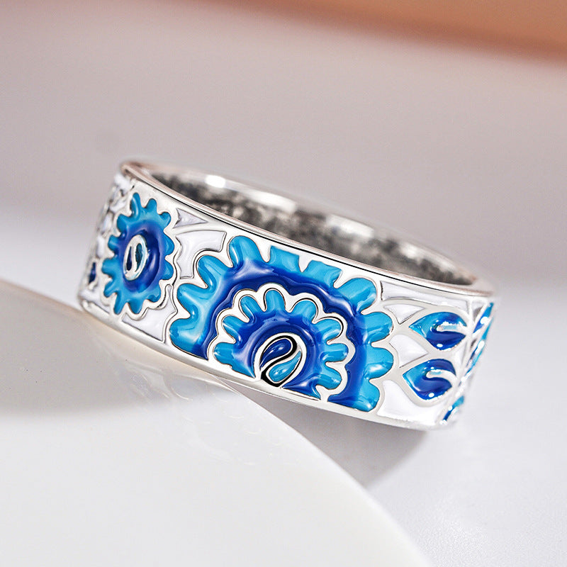 Beautiful Piece with Unique Style
