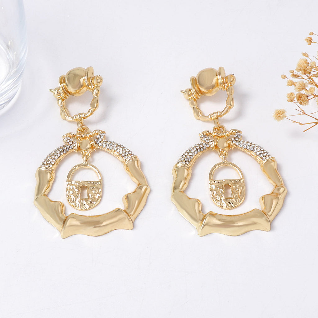 Elegant Piece for Every Occasion