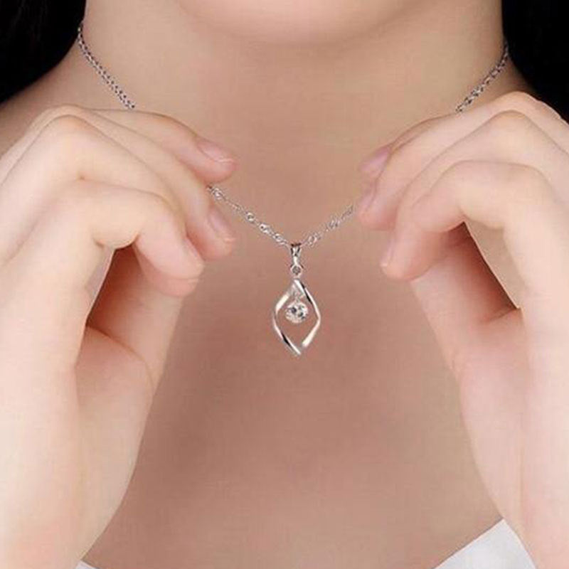 Stunning Necklace for Daily Wear