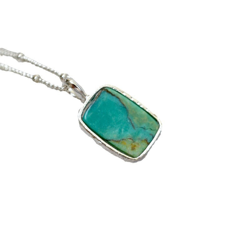 Classic Silver Necklace with Timeless Appeal