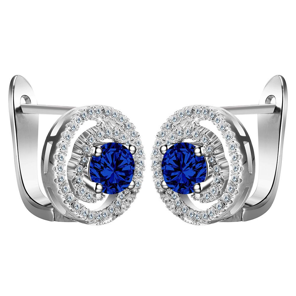 Charming Earring for Any Occasion