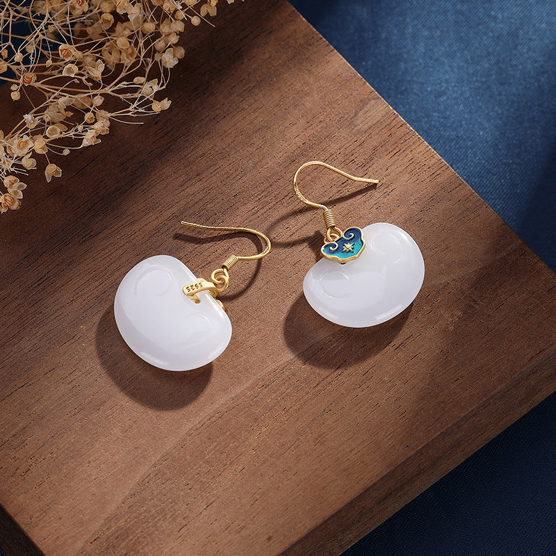 Elegant Gold Earring for Every Occasion