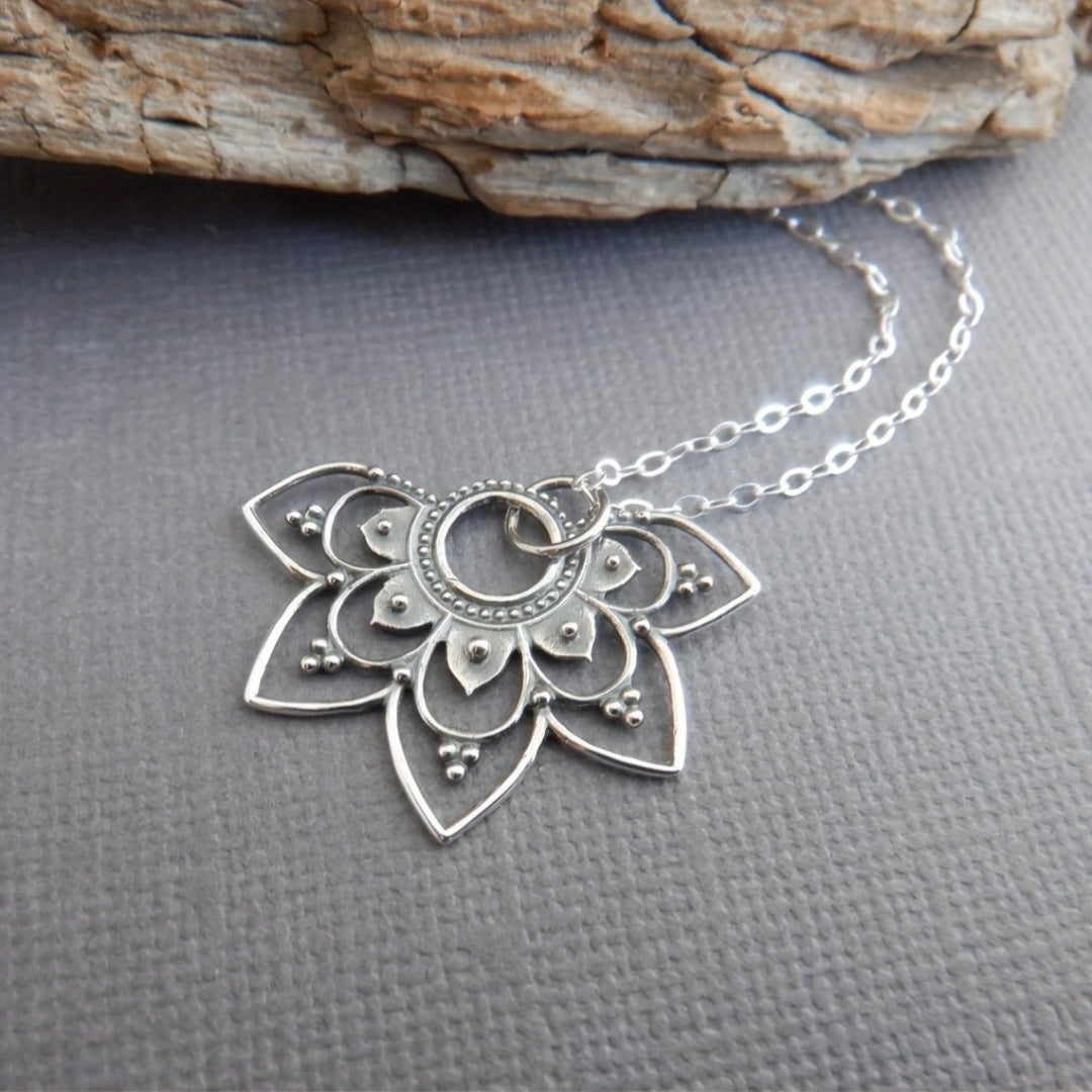 Classic Necklace with Timeless Appeal