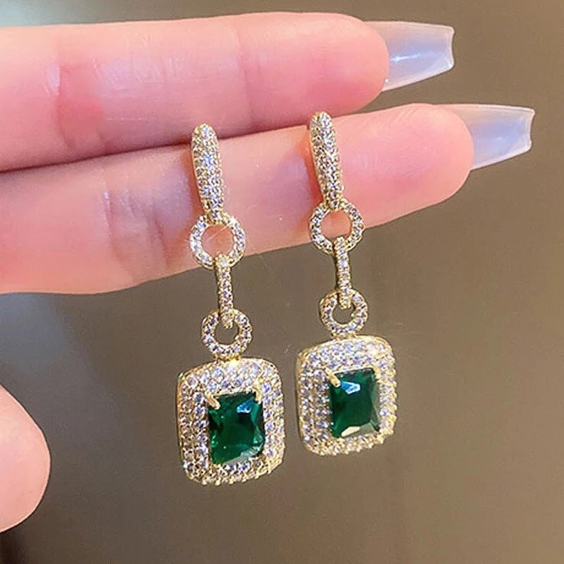 Classic Earring with Timeless Appeal