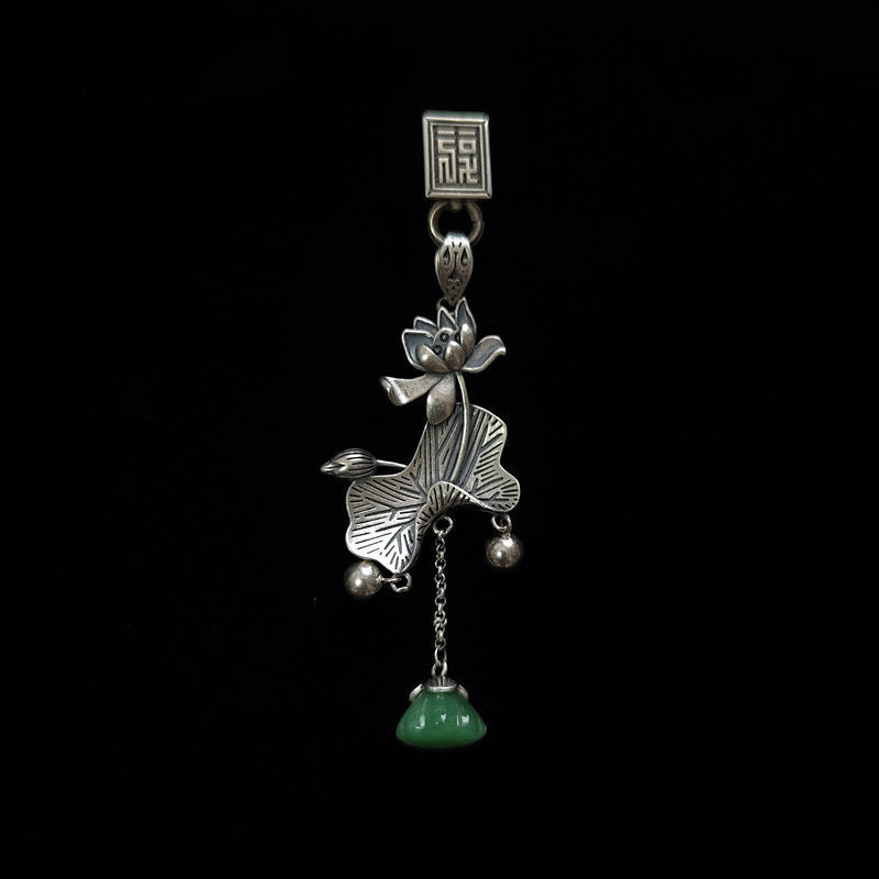 Romantic Silver Pendant for Special Moments