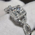 Classic Chain with Timeless Appeal