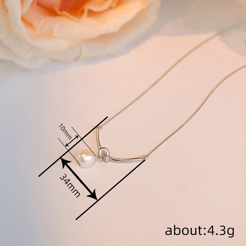 Beautiful Pearl Necklace with Unique Style