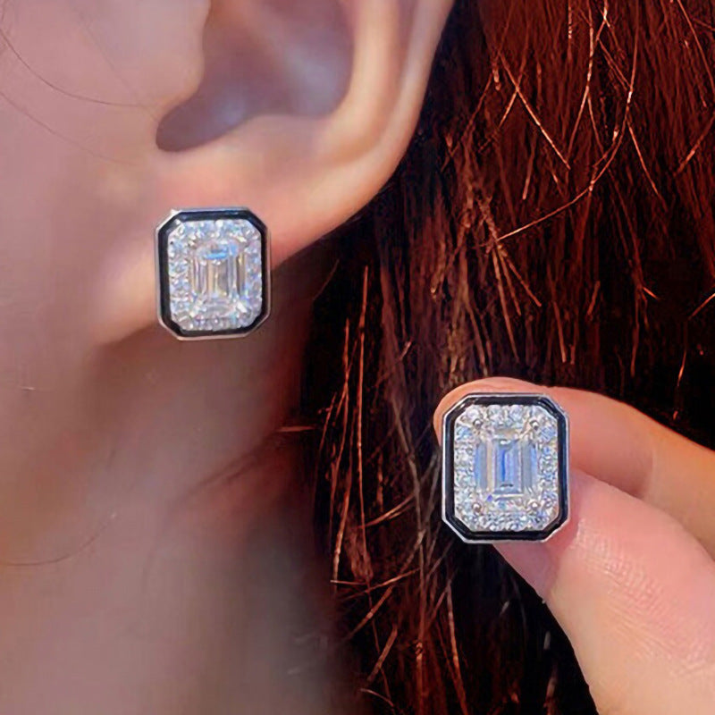 Romantic Earring for Special Moments