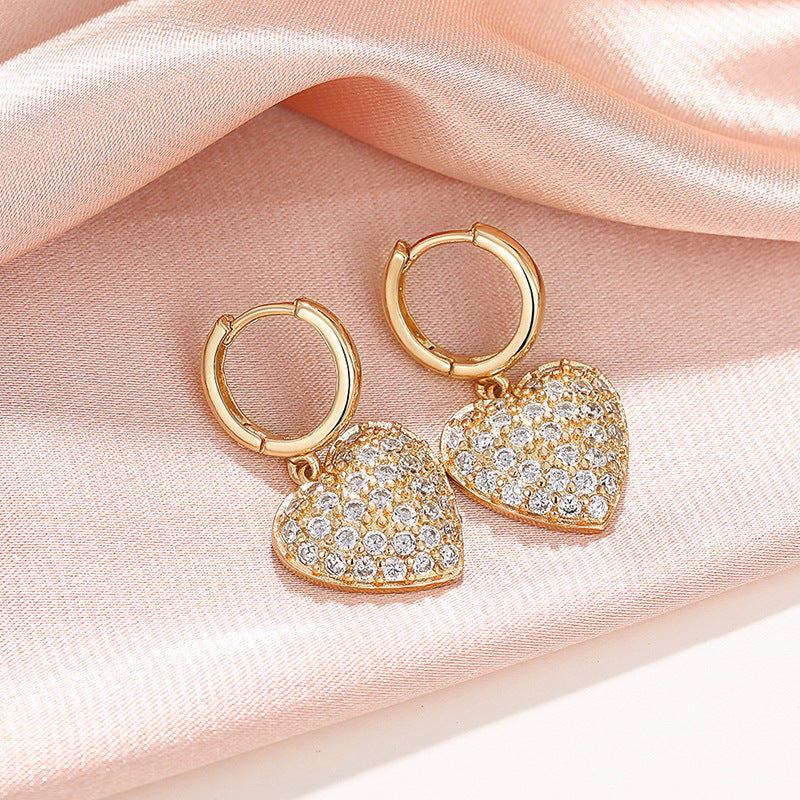 Stunning Gold Earring for Daily Wear
