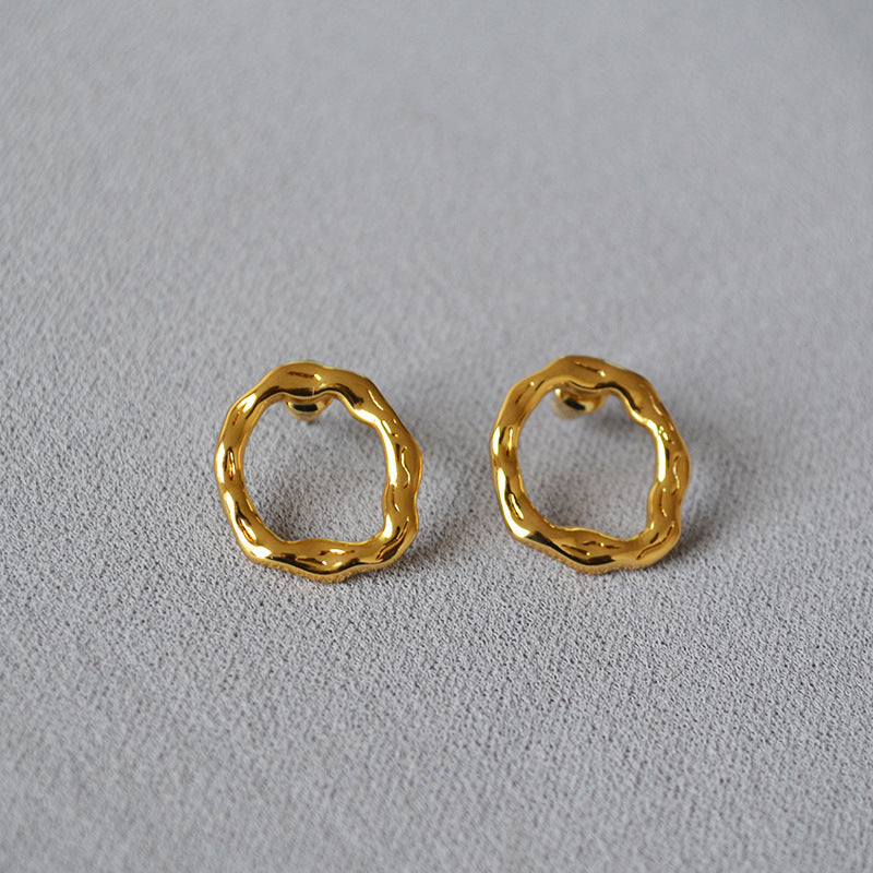 Elegant Gold Earring for Every Occasion