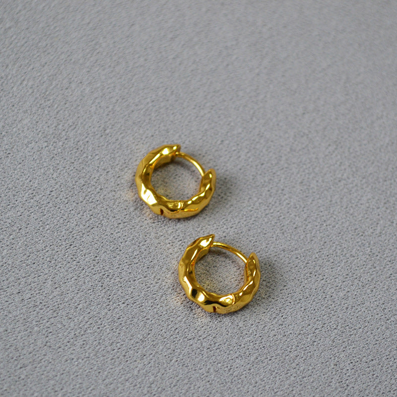 Beautiful Gold Earring with Unique Style