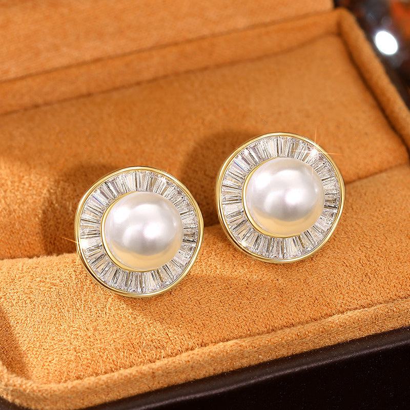 Stunning Pearl Earring for Daily Wear