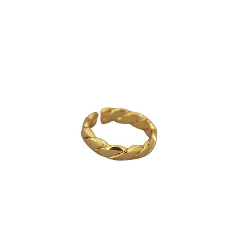Romantic Gold Ring for Special Moments