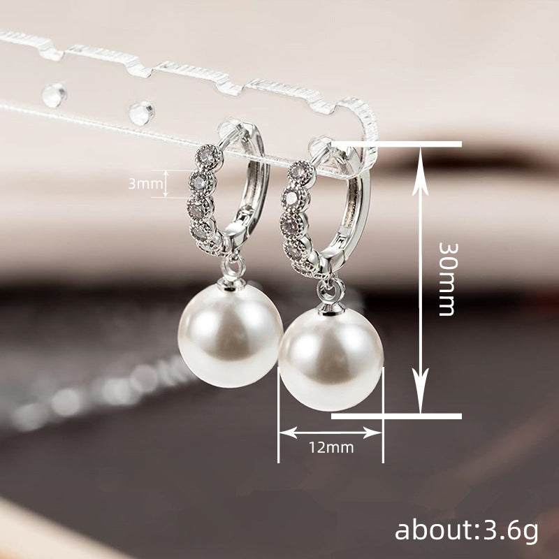 Stunning Pearl Earring for Daily Wear
