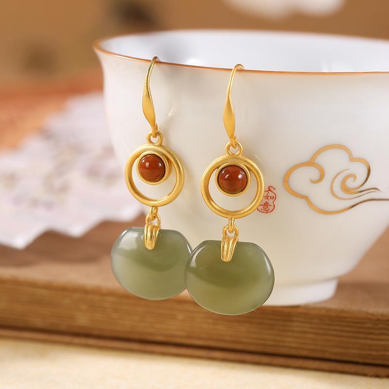 Beautiful Gold Earring with Unique Style