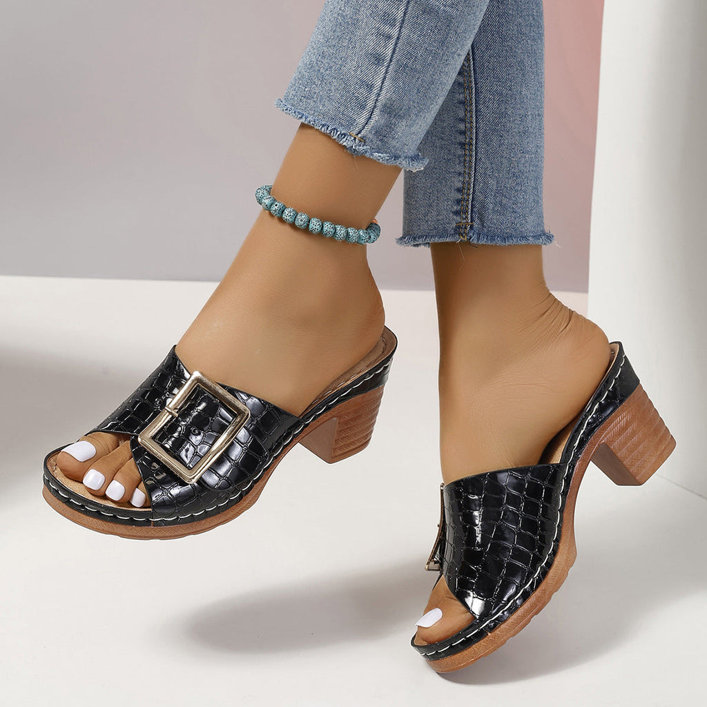 Chic Orthopedic Sandals with Unique Design