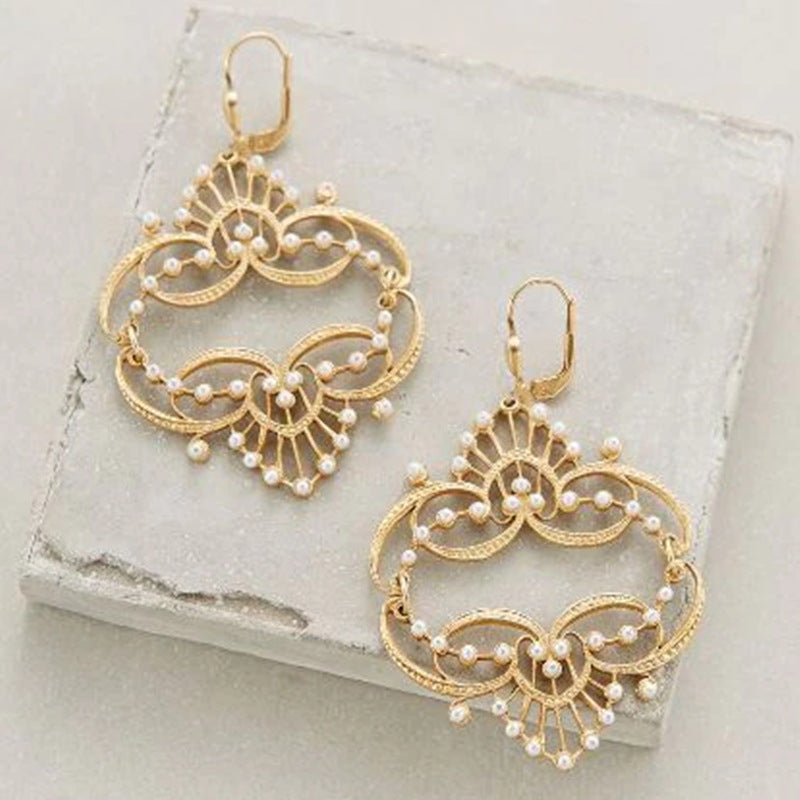 Stunning Gold Earring for Daily Wear