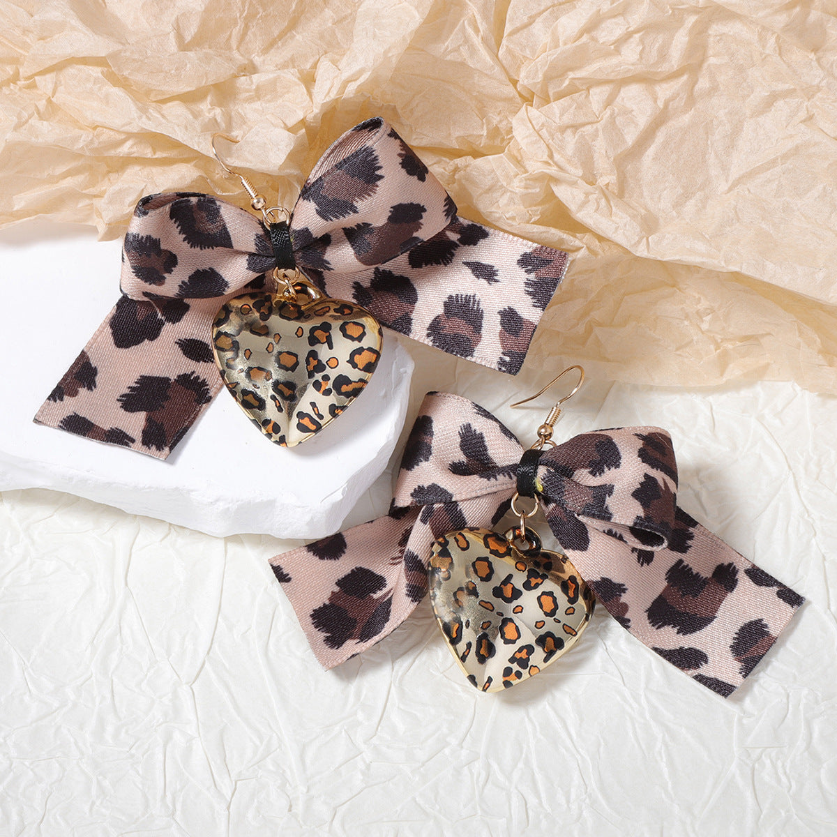 Charming Piece for Any Occasion