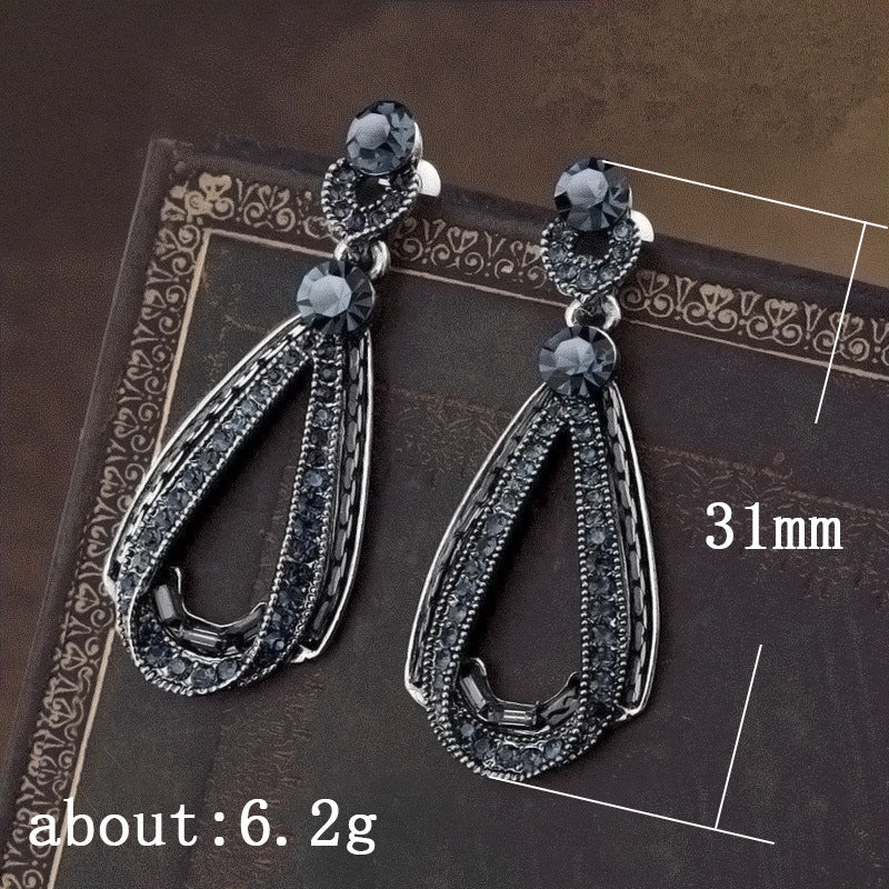 Charming Earring for Any Occasion