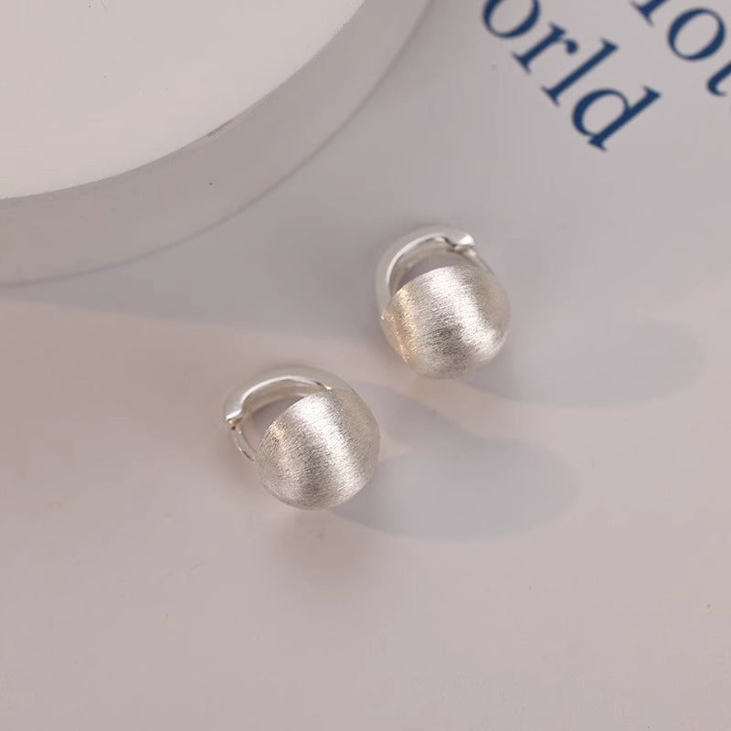 Charming Piece for Any Occasion