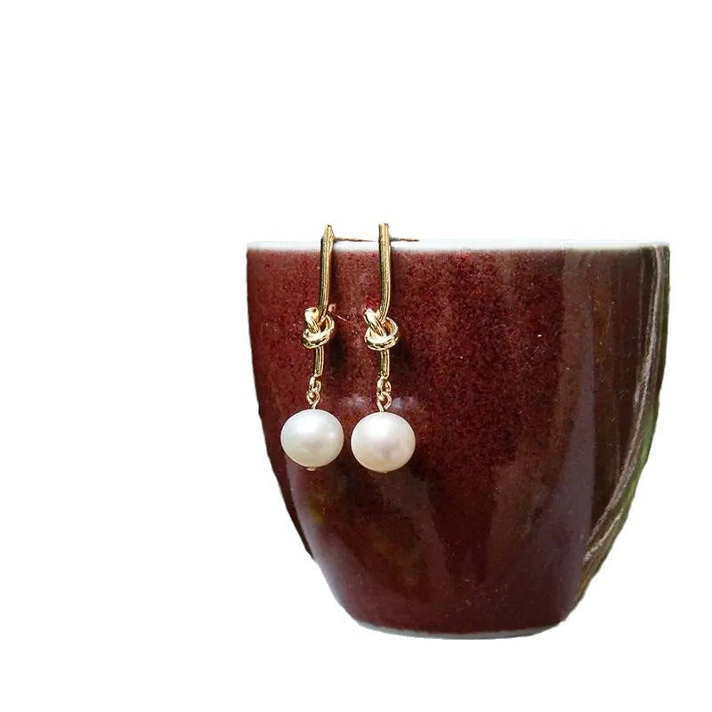 Romantic Silver Earring for Special Moments