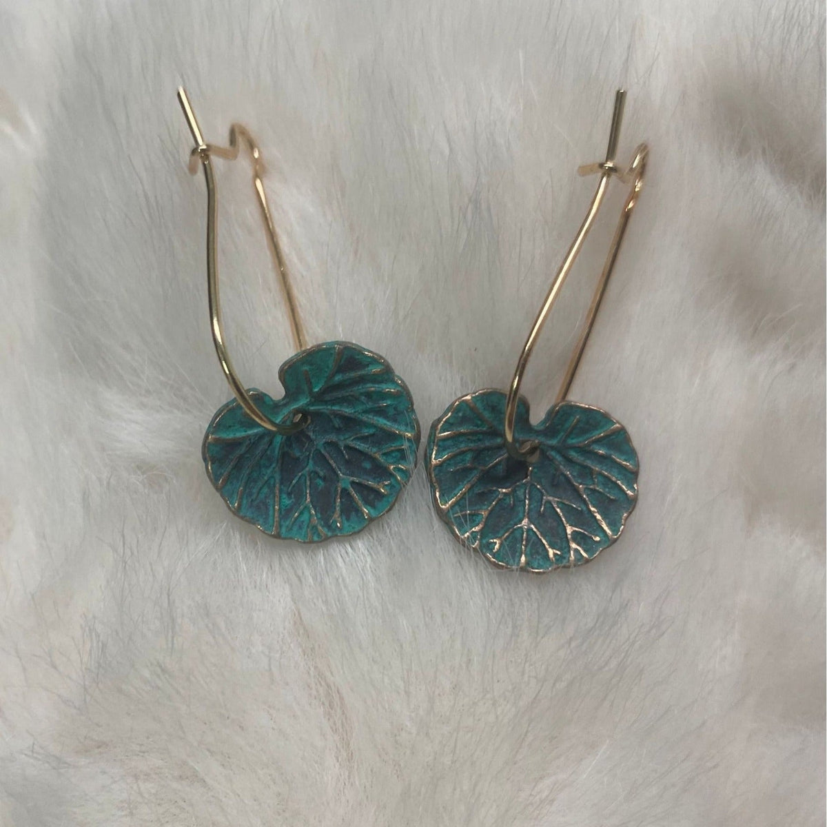 Charming Earring for Any Occasion