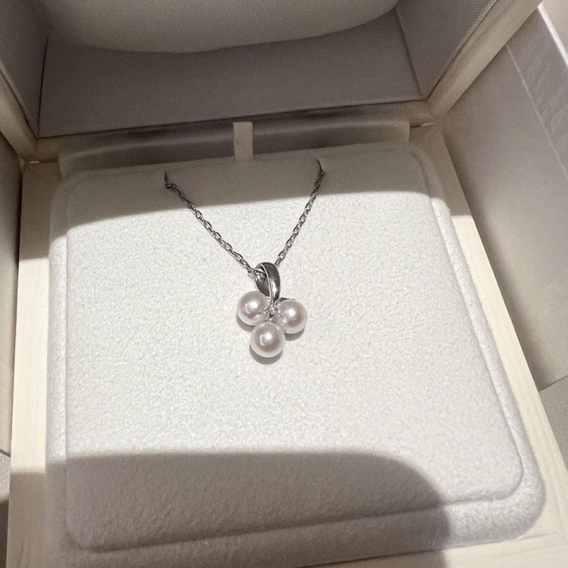 Charming Piece for Any Occasion