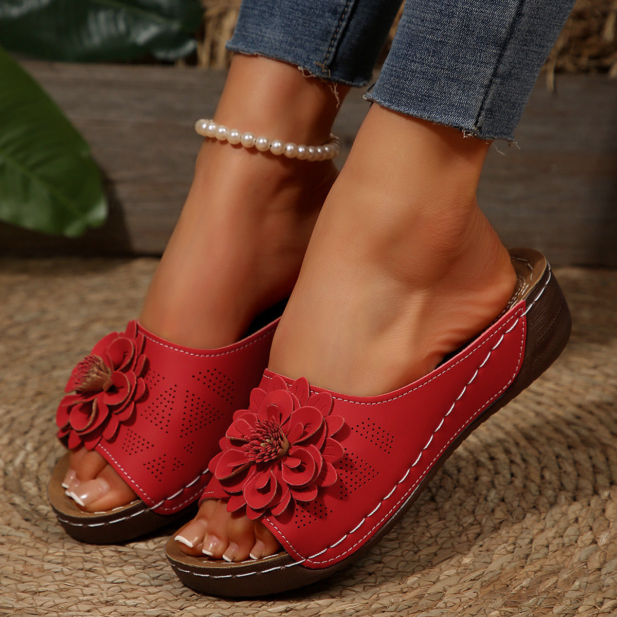 Graceful Orthopedic Sandals for Modern Look