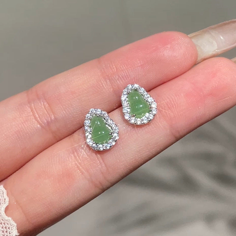 Elegant Piece for Every Occasion