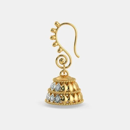 Classic Gold Earring with Timeless Appeal