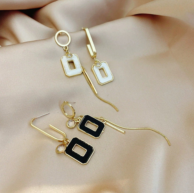 Classic Earring with Timeless Appeal