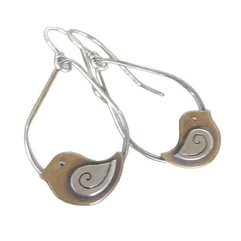 Charming Silver Earring for Any Occasion