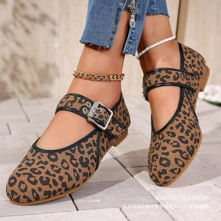 Classic Orthopedic Shoes with Timeless Style