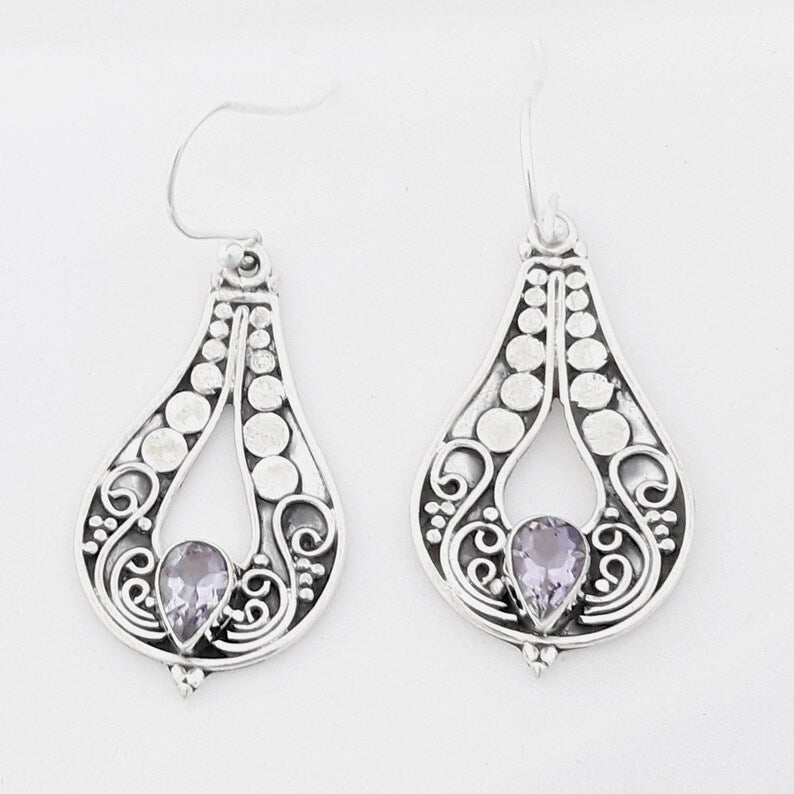 Charming Silver Earring for Any Occasion